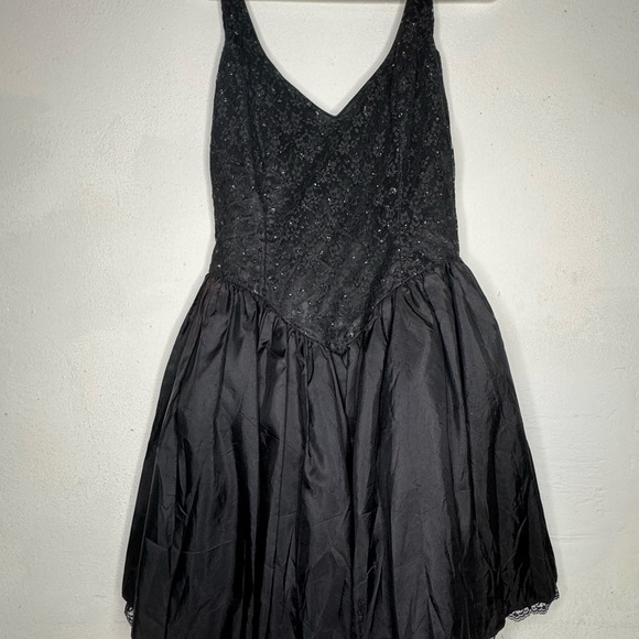 Gunne Sax Dresses & Skirts - Gunne Sax Black Midi Dress